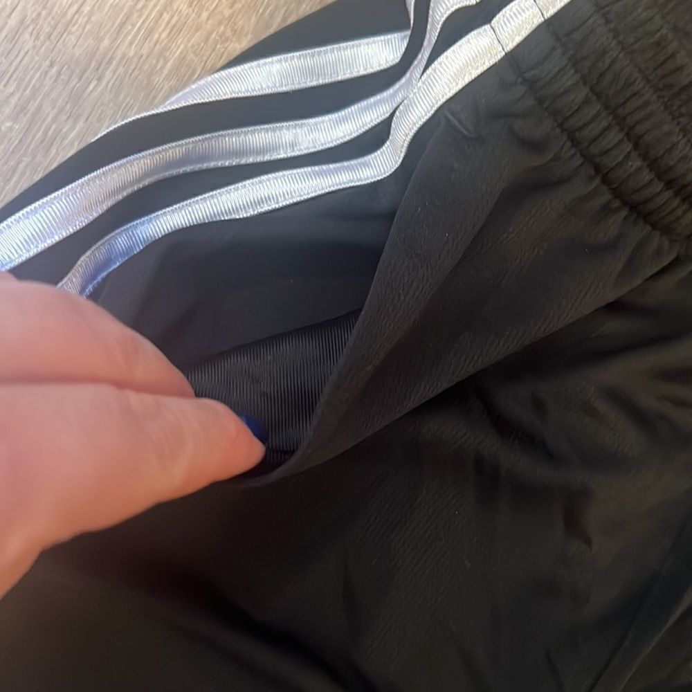 Adidas short  - Picture 4 of 6